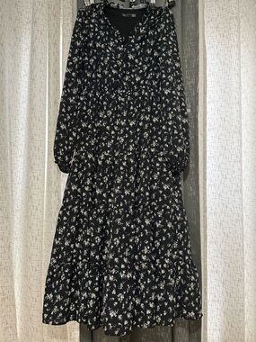 Black Floral Tiered Button-up Full Sleeve Midi Dress